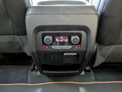 2024 GMC Acadia AT4