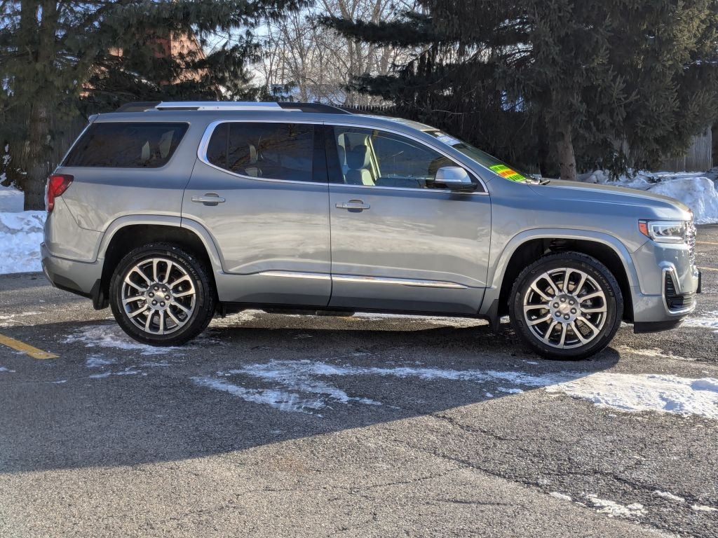 2023 GMC Acadia Denali