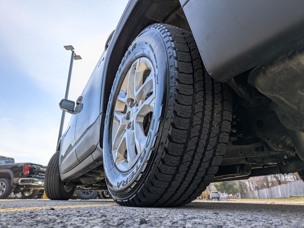 2020 Chevrolet Traverse LT Cloth