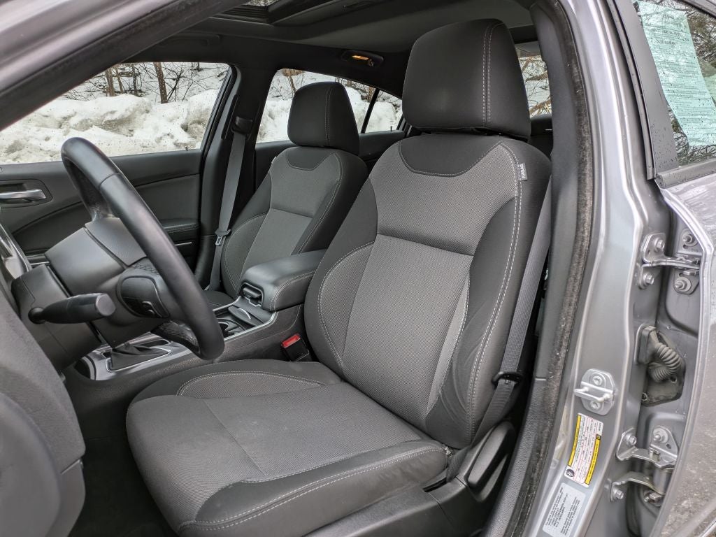 2016 Dodge Charger SE