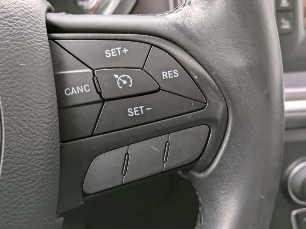 2016 Dodge Charger SE