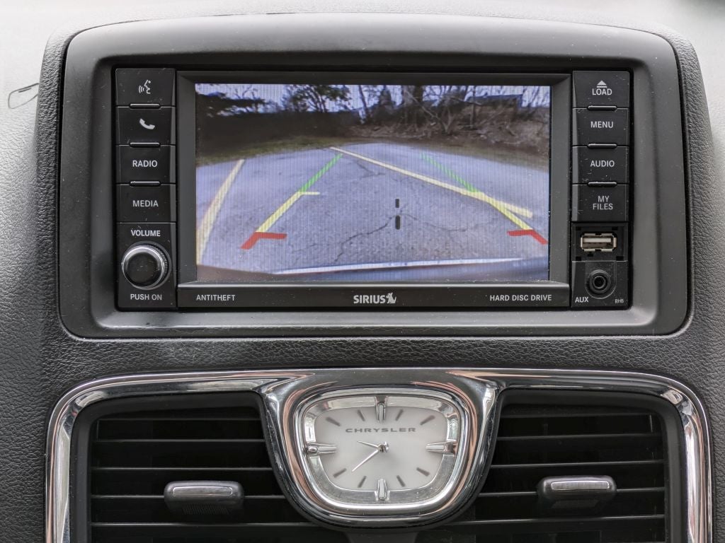 2016 Chrysler Town & Country Touring-L Anniversary Edition