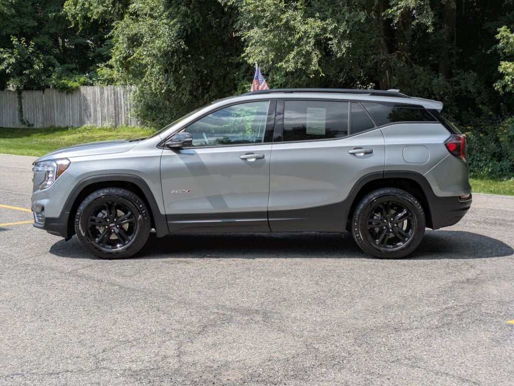 2024 GMC Terrain AT4