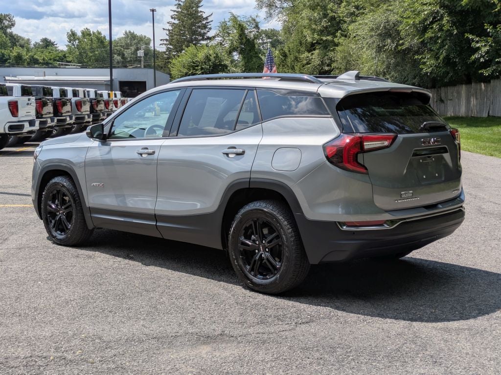 2024 GMC Terrain AT4