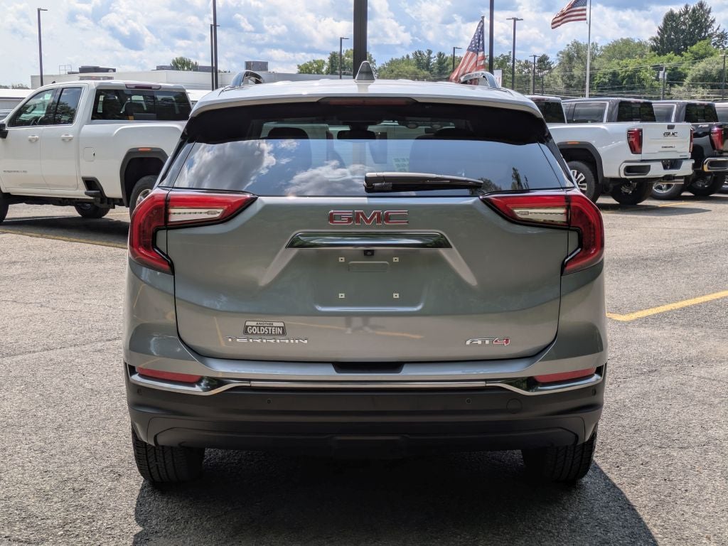 2024 GMC Terrain AT4