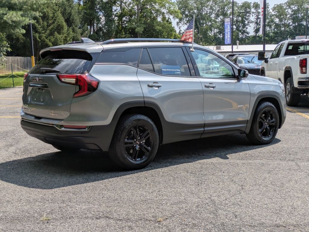2024 GMC Terrain AT4