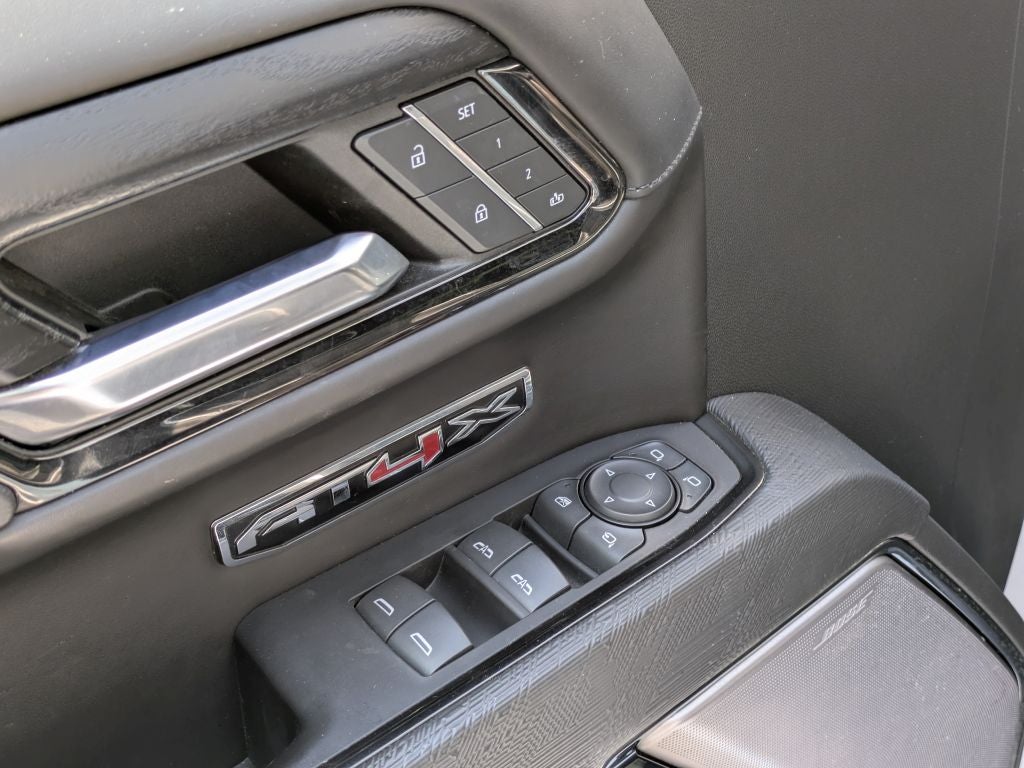 2023 GMC Sierra 1500 AT4X