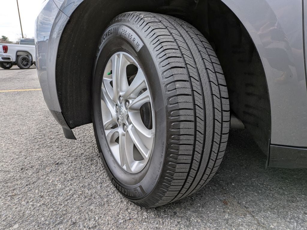 2021 Buick Enclave Essence