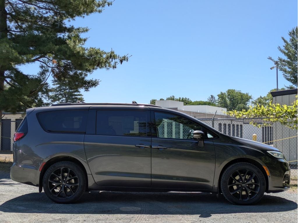 2021 Chrysler Pacifica Limited