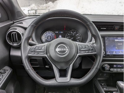 2022 Nissan Kicks SR
