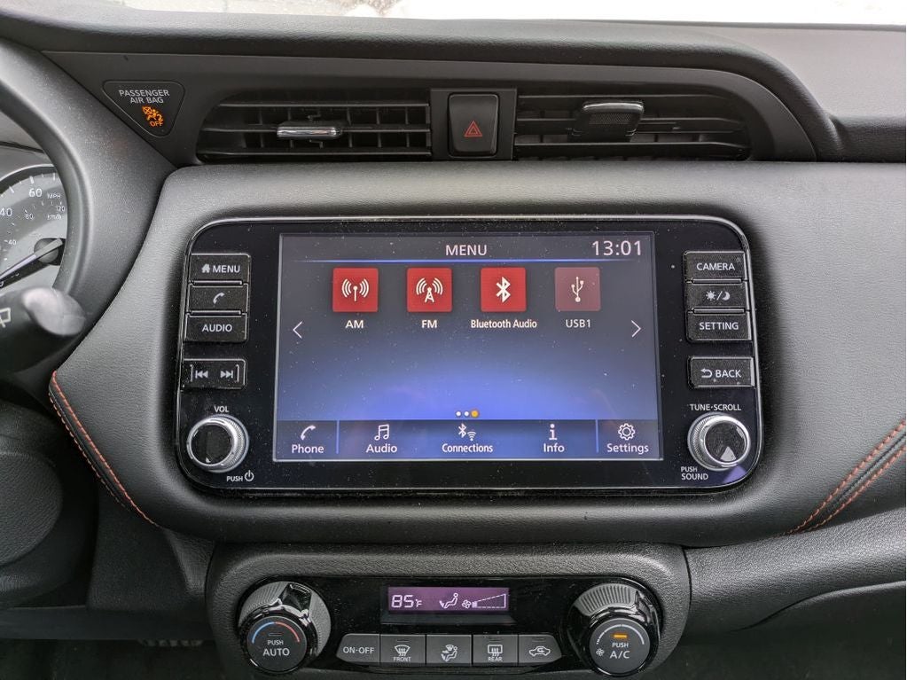 2022 Nissan Kicks SR