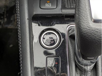 2022 Nissan Kicks SR