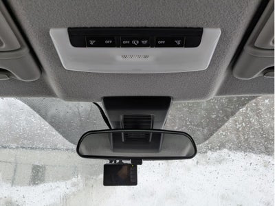 2022 Nissan Kicks SR