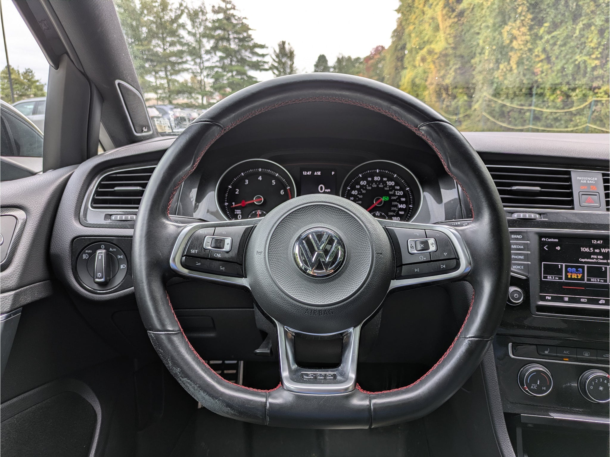 2017 Volkswagen Golf GTI SE