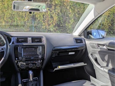 2017 Volkswagen Jetta 1.8T SEL