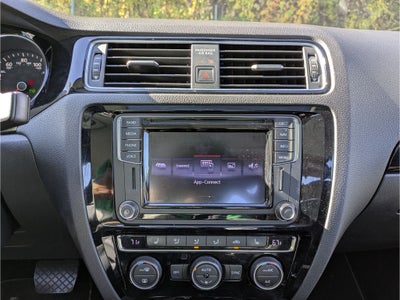 2017 Volkswagen Jetta 1.8T SEL