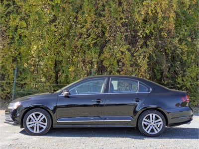 2017 Volkswagen Jetta 1.8T SEL
