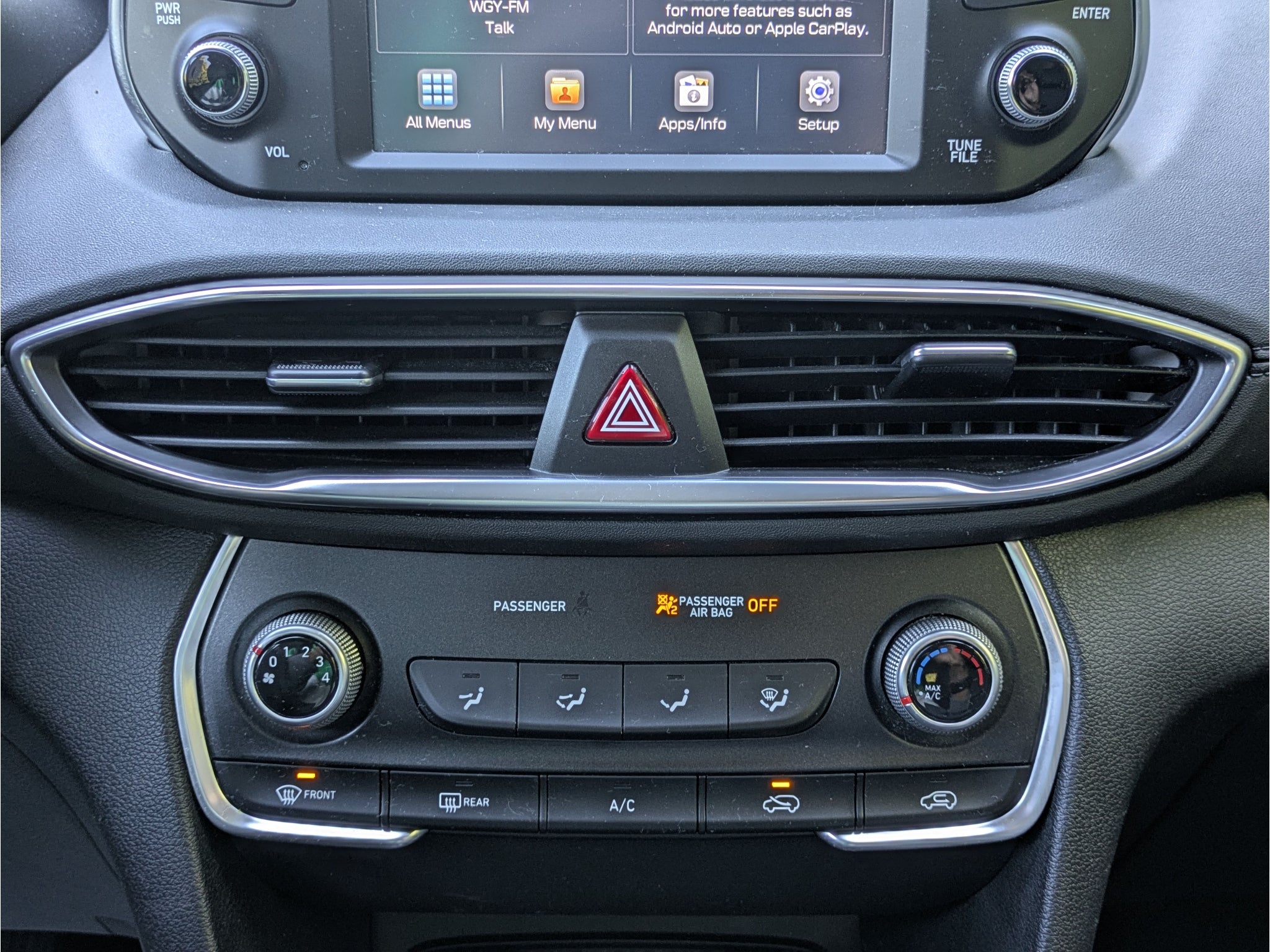 2019 Hyundai Santa Fe SE