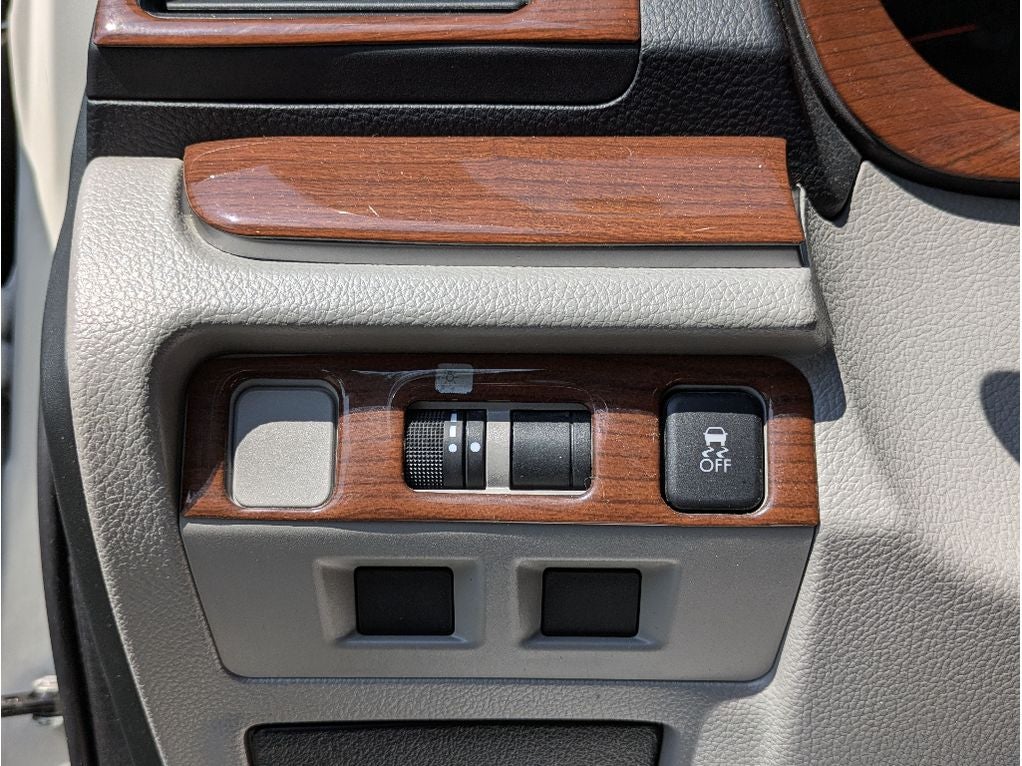 2017 Subaru Forester 2.5i (M6)