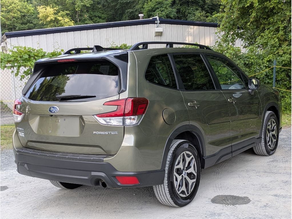 2024 Subaru Forester Premium