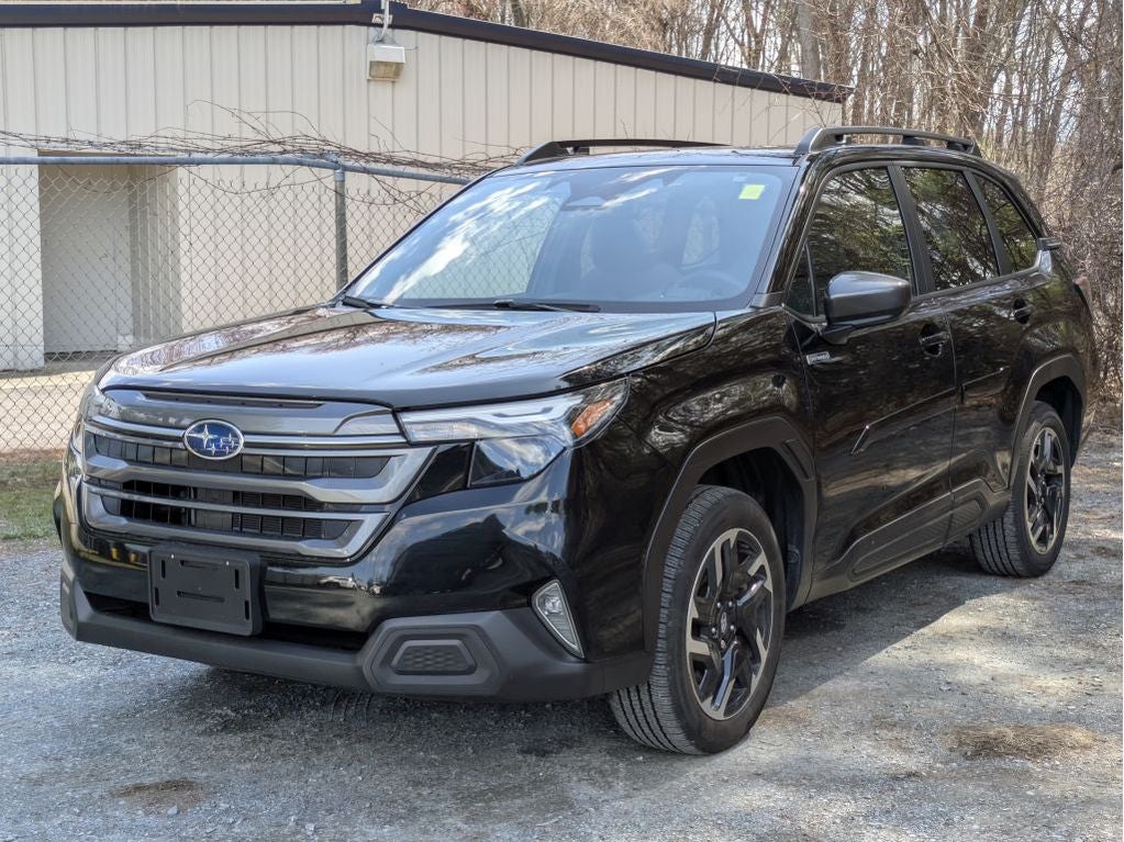 2025 Subaru Forester Hybrid Premium Hybrid