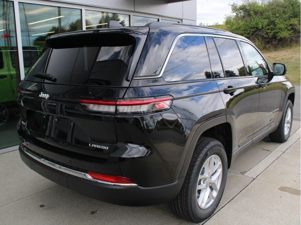 2025 Jeep Grand Cherokee Laredo X