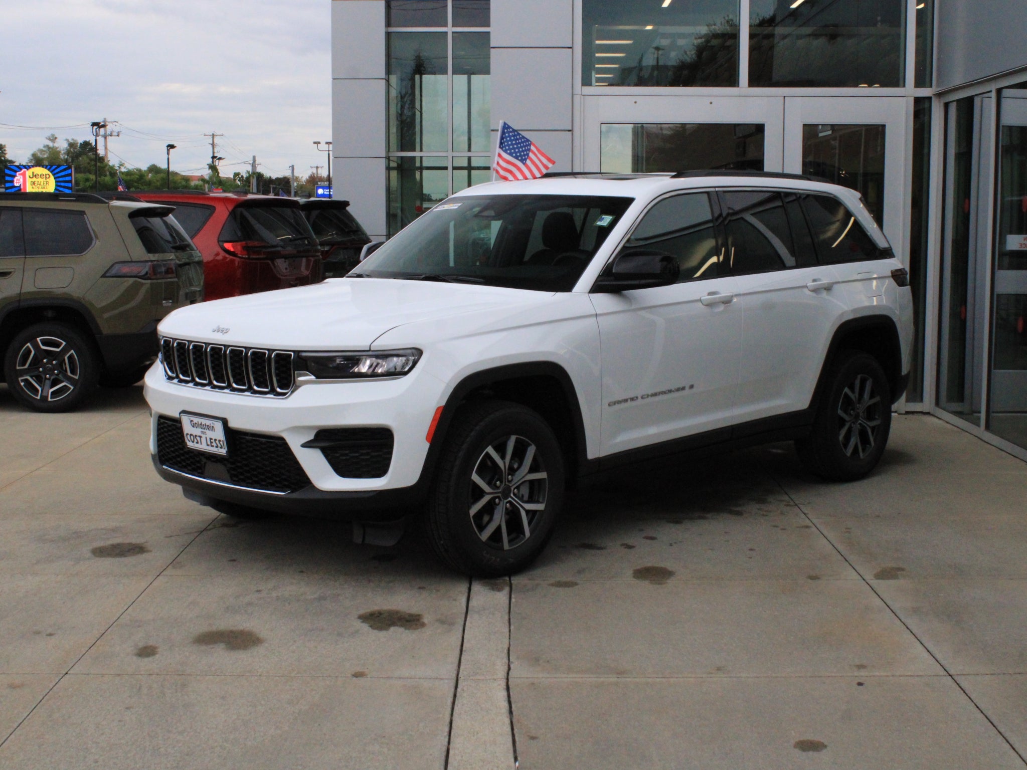 2027 Jeep Grand Cherokee Laredo X