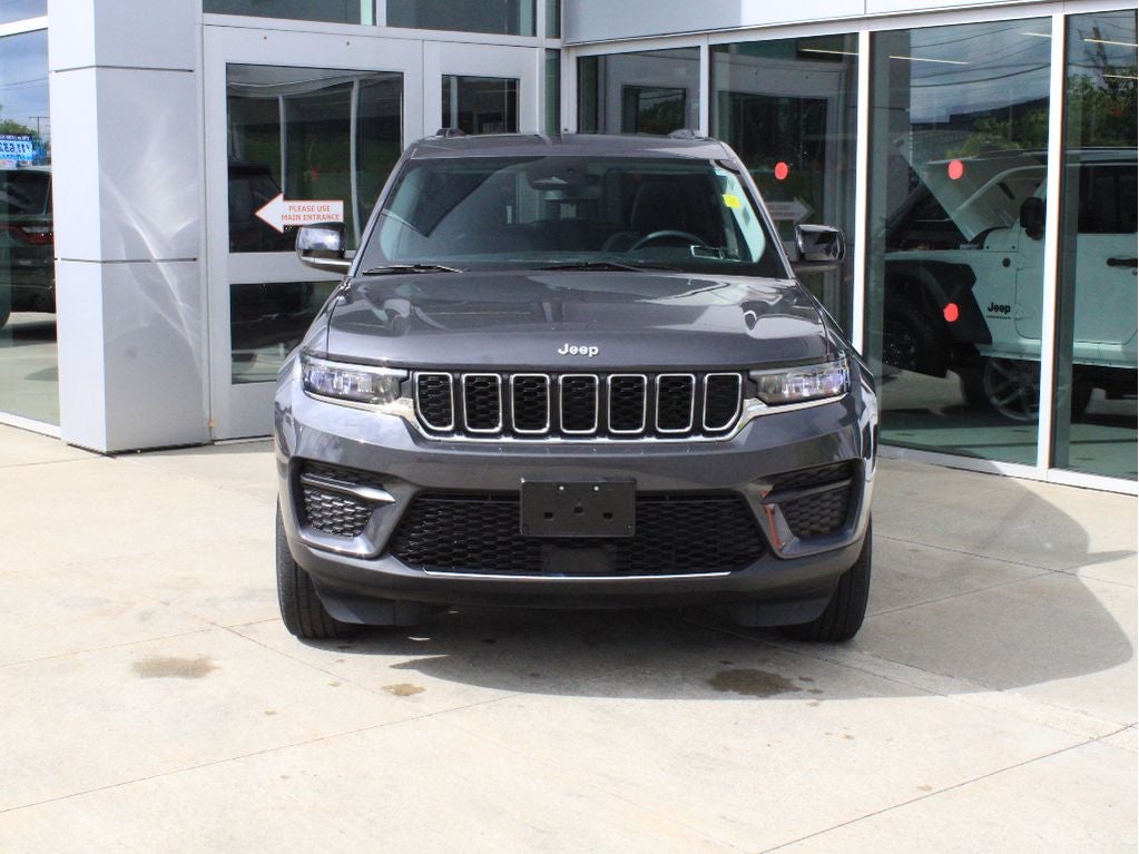 2023 Jeep Grand Cherokee Laredo X