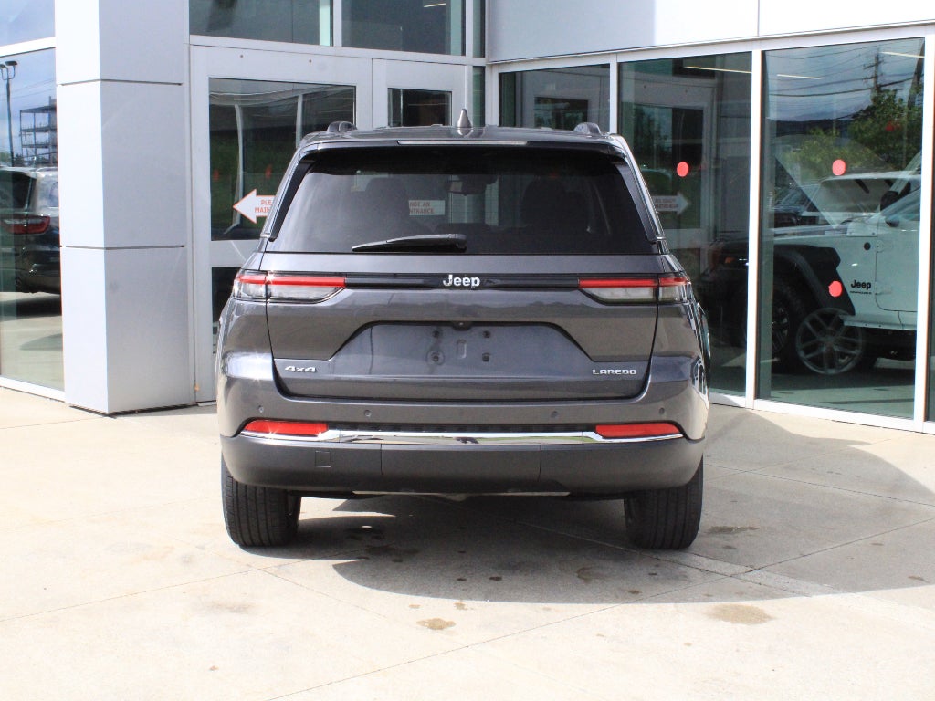 2023 Jeep Grand Cherokee Laredo X