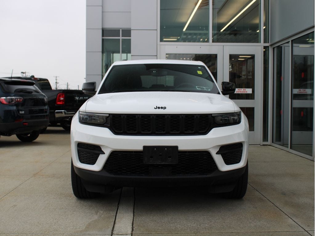 2023 Jeep Grand Cherokee Altitude