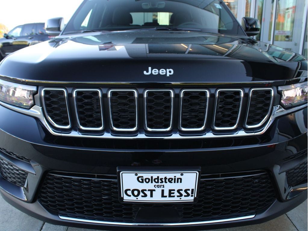 2025 Jeep Grand Cherokee Laredo X