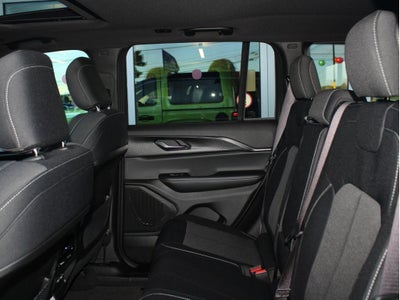 2025 Jeep Grand Cherokee Laredo X