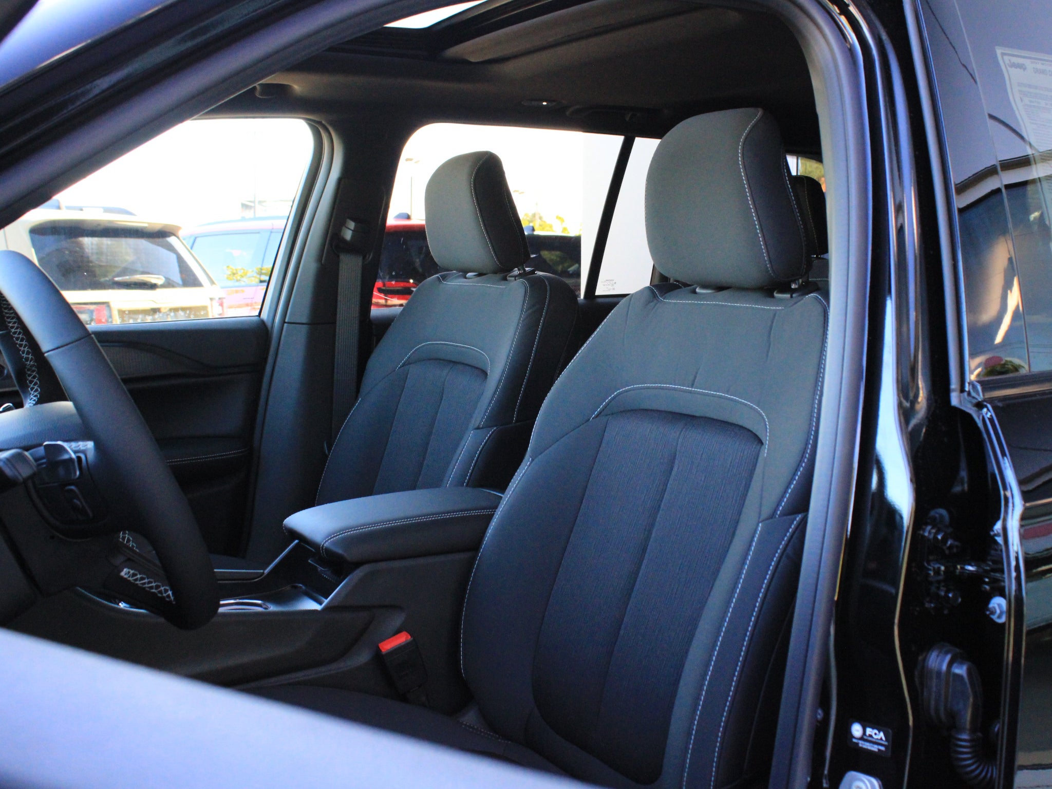 2027 Jeep Grand Cherokee Laredo X