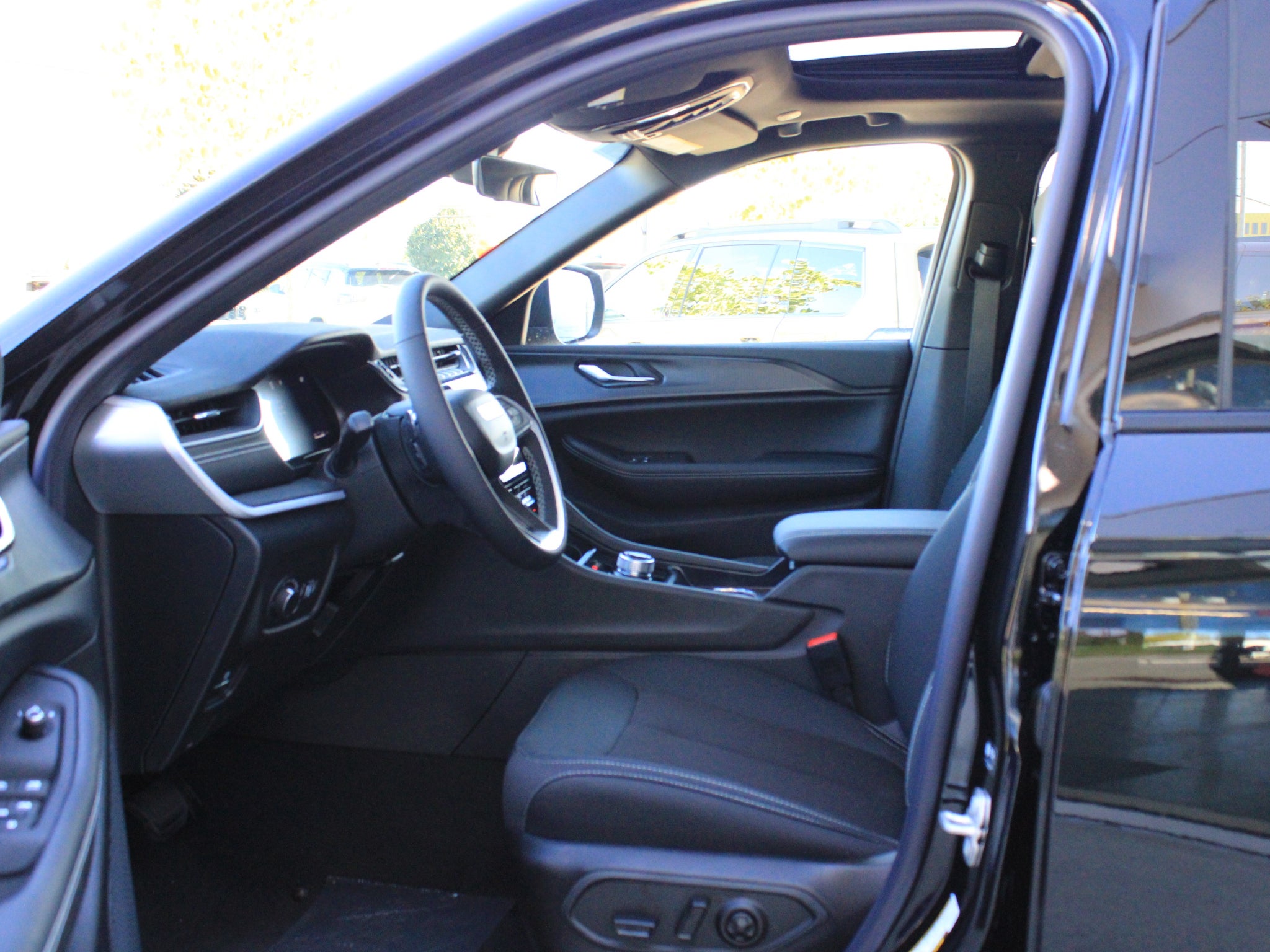 2027 Jeep Grand Cherokee Laredo X