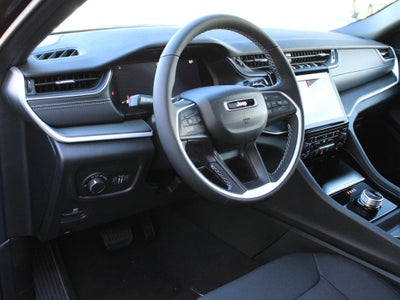 2027 Jeep Grand Cherokee Laredo X