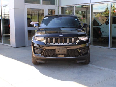 2027 Jeep Grand Cherokee Laredo X