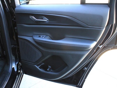 2027 Jeep Grand Cherokee Laredo X