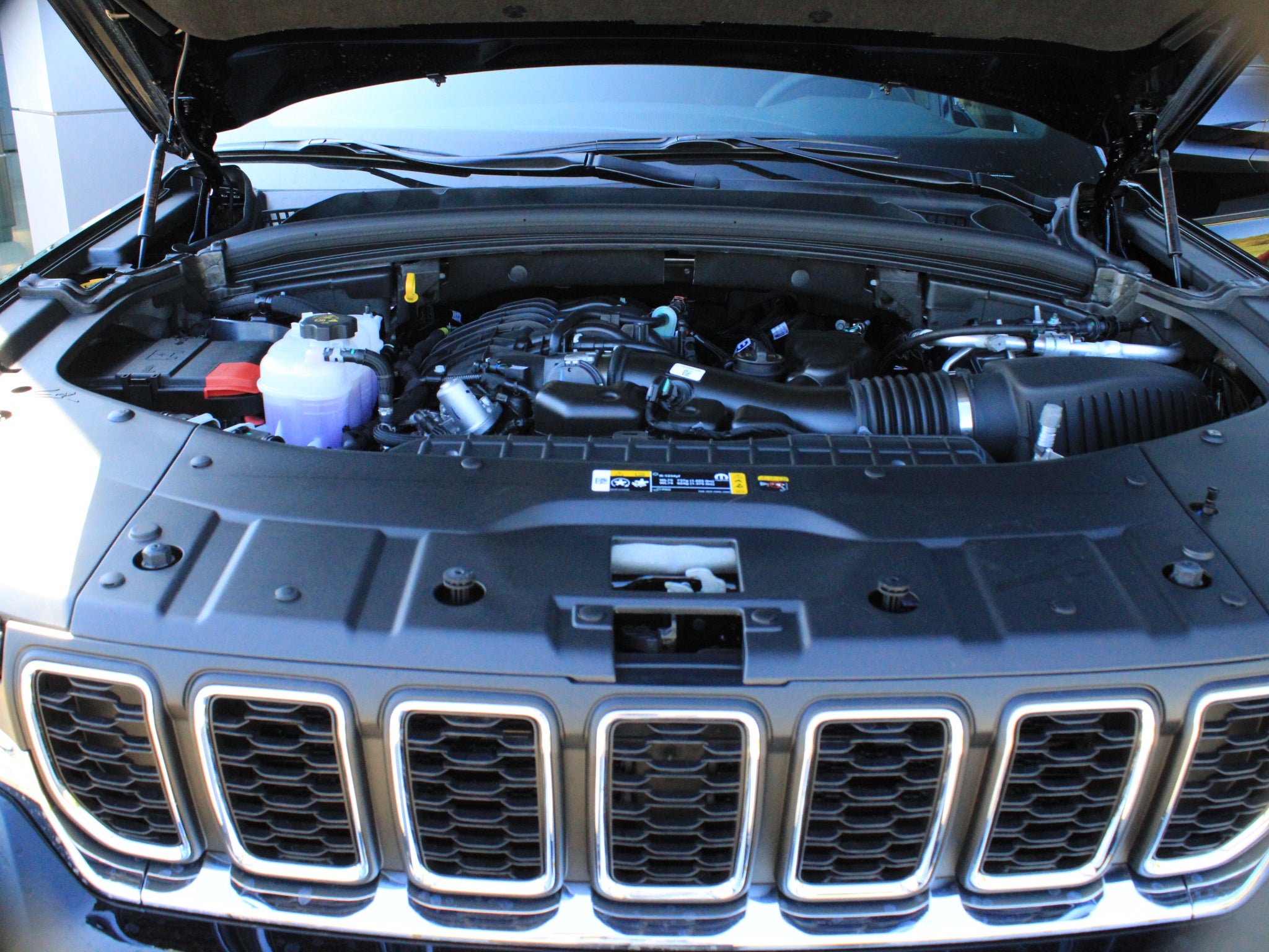 2027 Jeep Grand Cherokee Laredo X