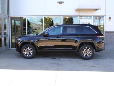 2027 Jeep Grand Cherokee Laredo X