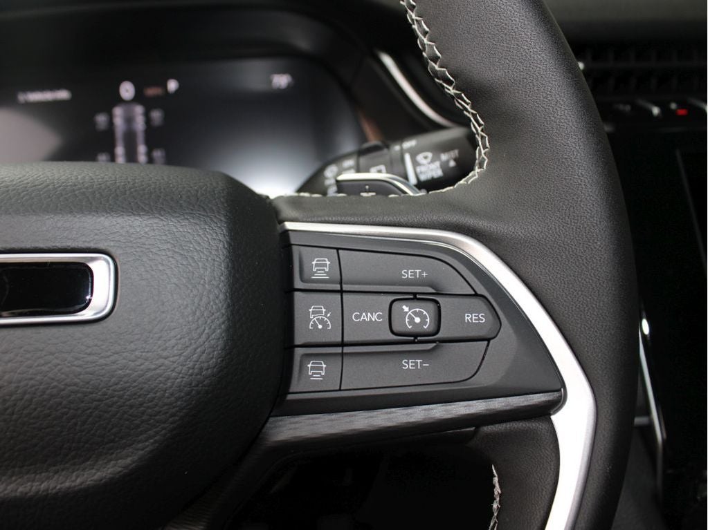 2025 Jeep Grand Cherokee Laredo X