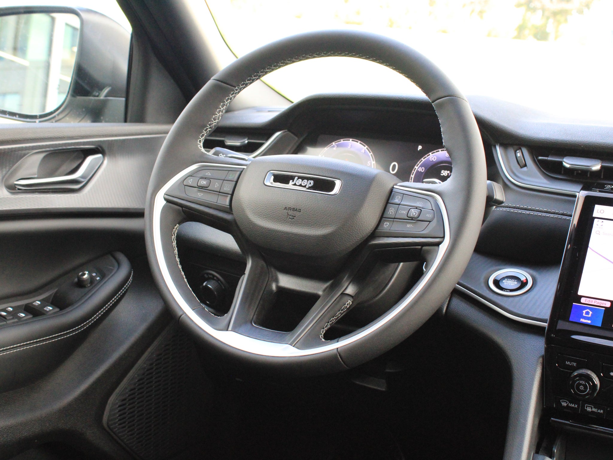 2027 Jeep Grand Cherokee Laredo X