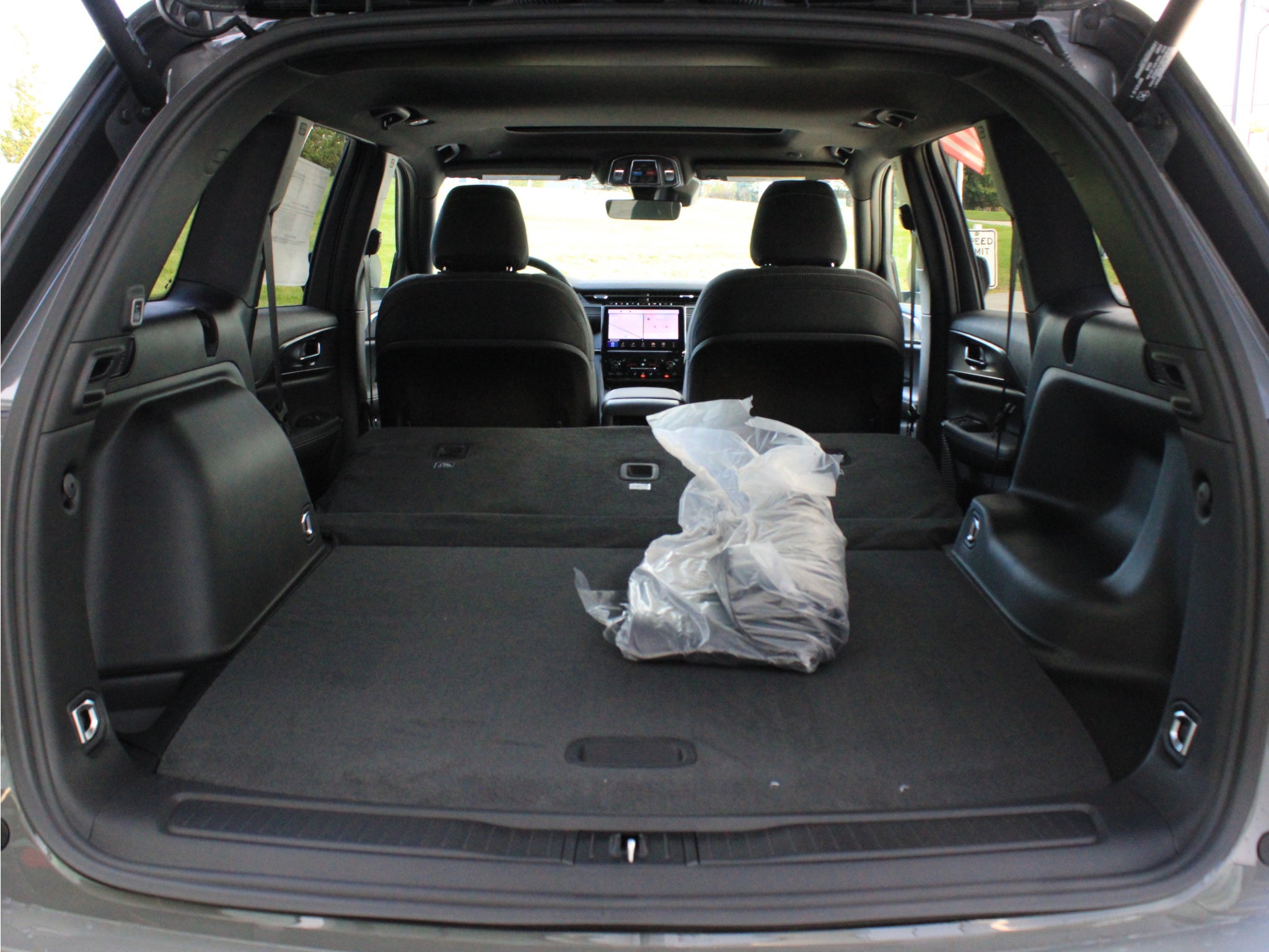2027 Jeep Grand Cherokee Laredo X