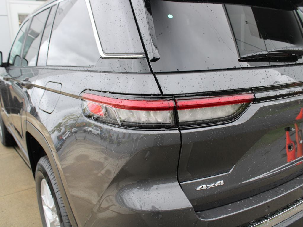 2025 Jeep Grand Cherokee Laredo X