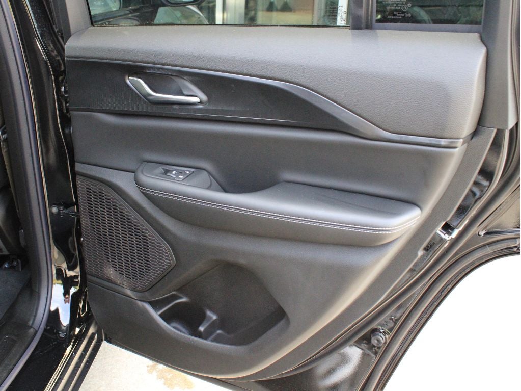2026 Jeep Grand Cherokee Laredo X