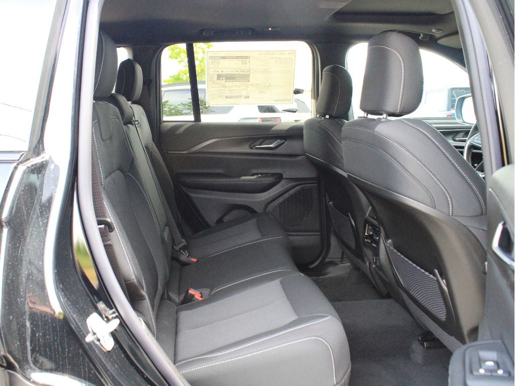 2026 Jeep Grand Cherokee Laredo X