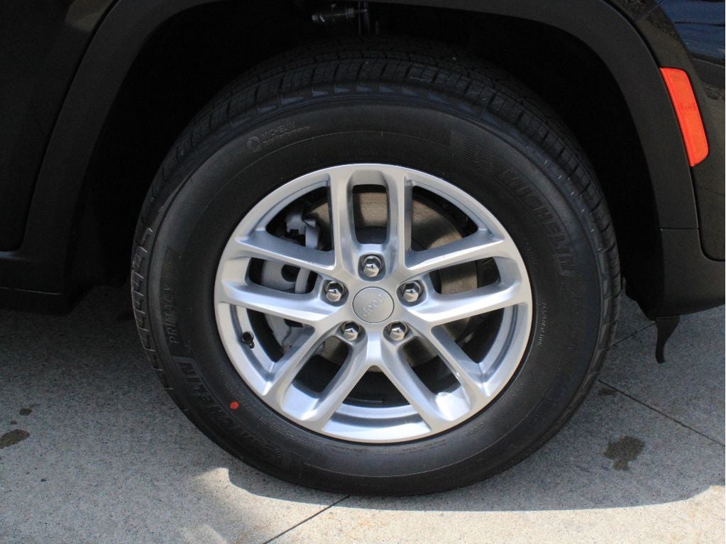 2026 Jeep Grand Cherokee Laredo X