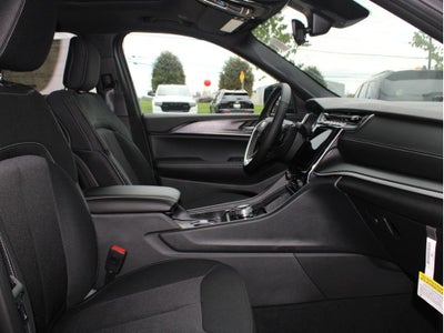 2025 Jeep Grand Cherokee Laredo X