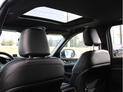 2026 Jeep Grand Cherokee Laredo Altitude