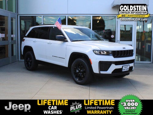 2026 Jeep Grand Cherokee Laredo Altitude