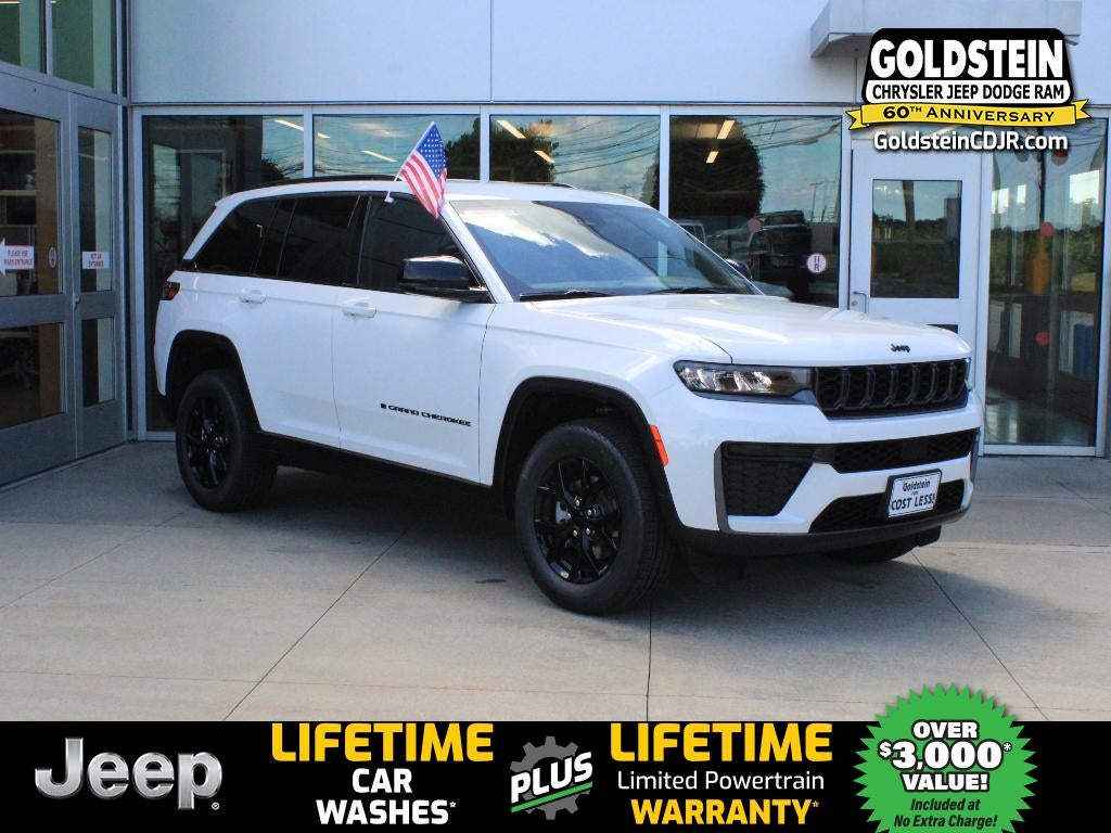 2026 Jeep Grand Cherokee Laredo Altitude